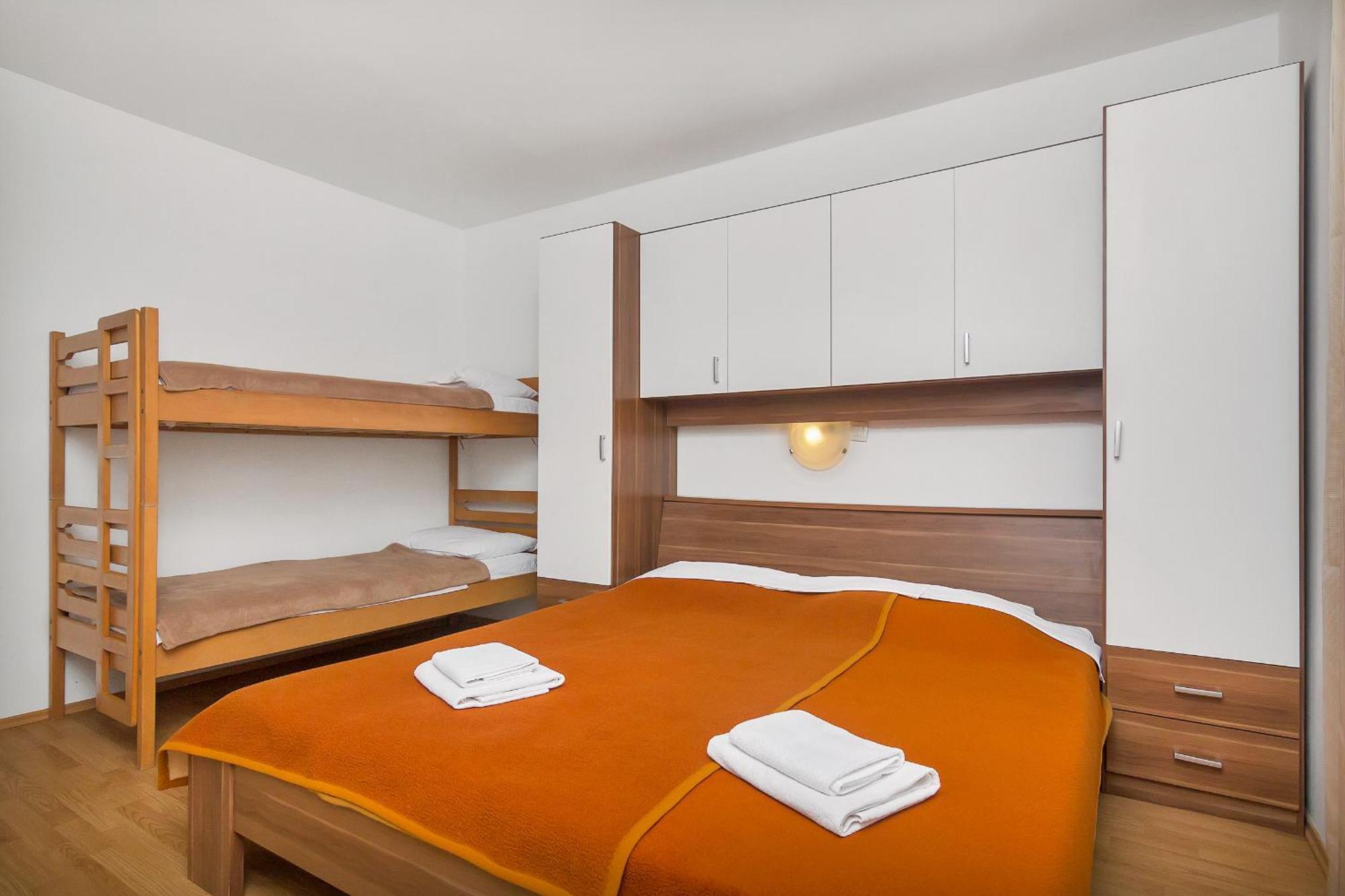 Apartmani Cico Gdinj Exterior foto
