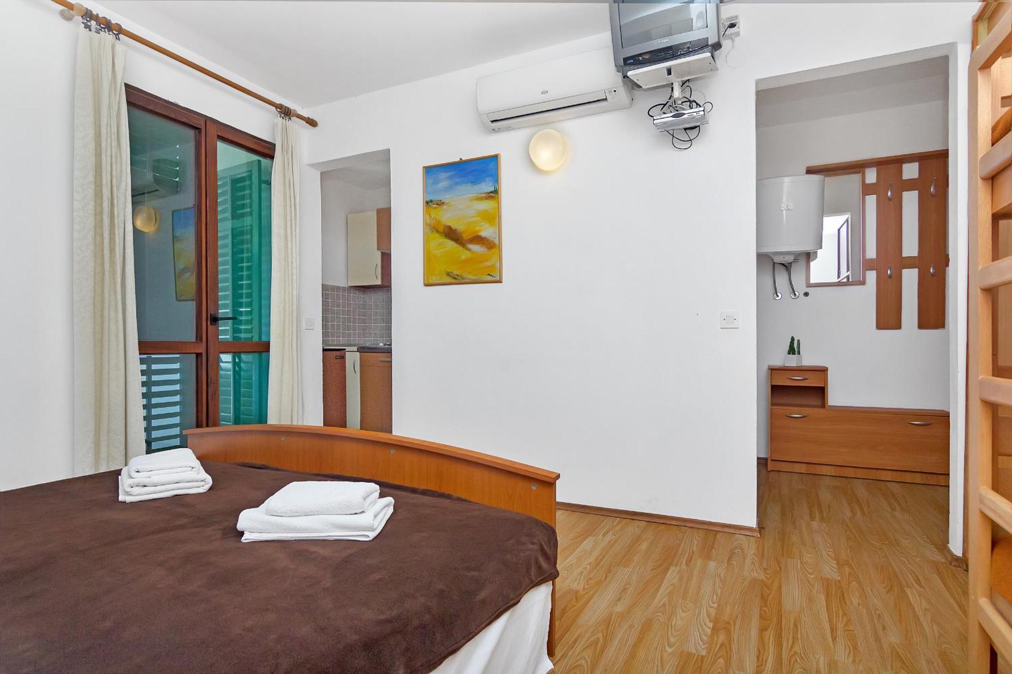 Apartmani Cico Gdinj Exterior foto