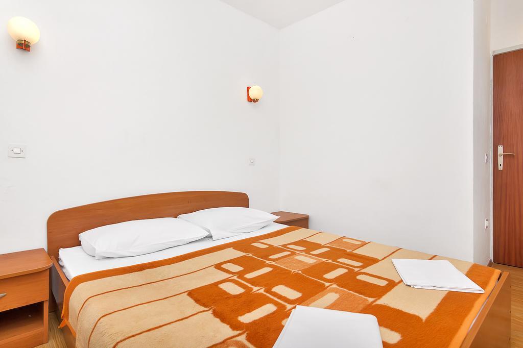 Apartmani Cico Gdinj Exterior foto